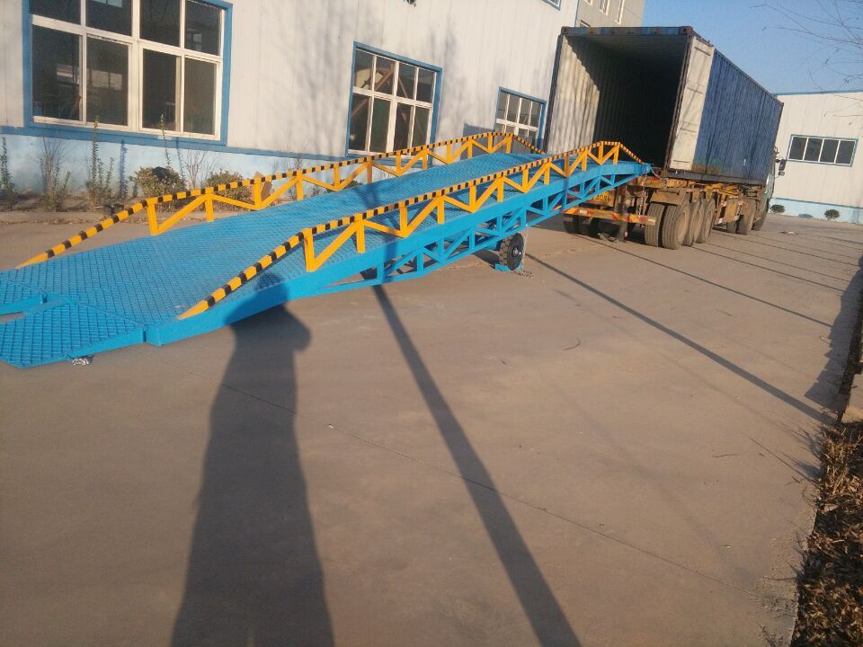 盛榮機械專業設計生產集裝箱裝卸登車橋 裝卸平臺